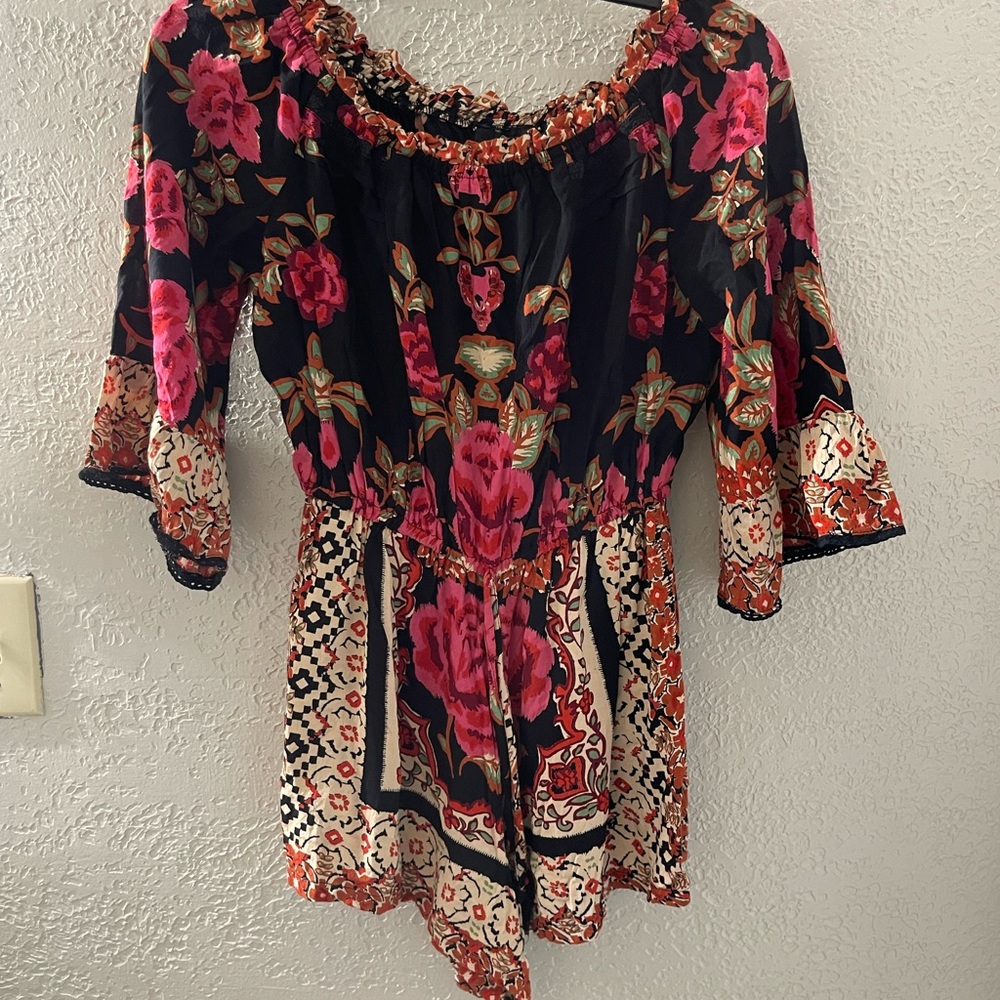 Angie Women’s Lovely Floral Boho‎ Off-Shoulder Romper Size Small